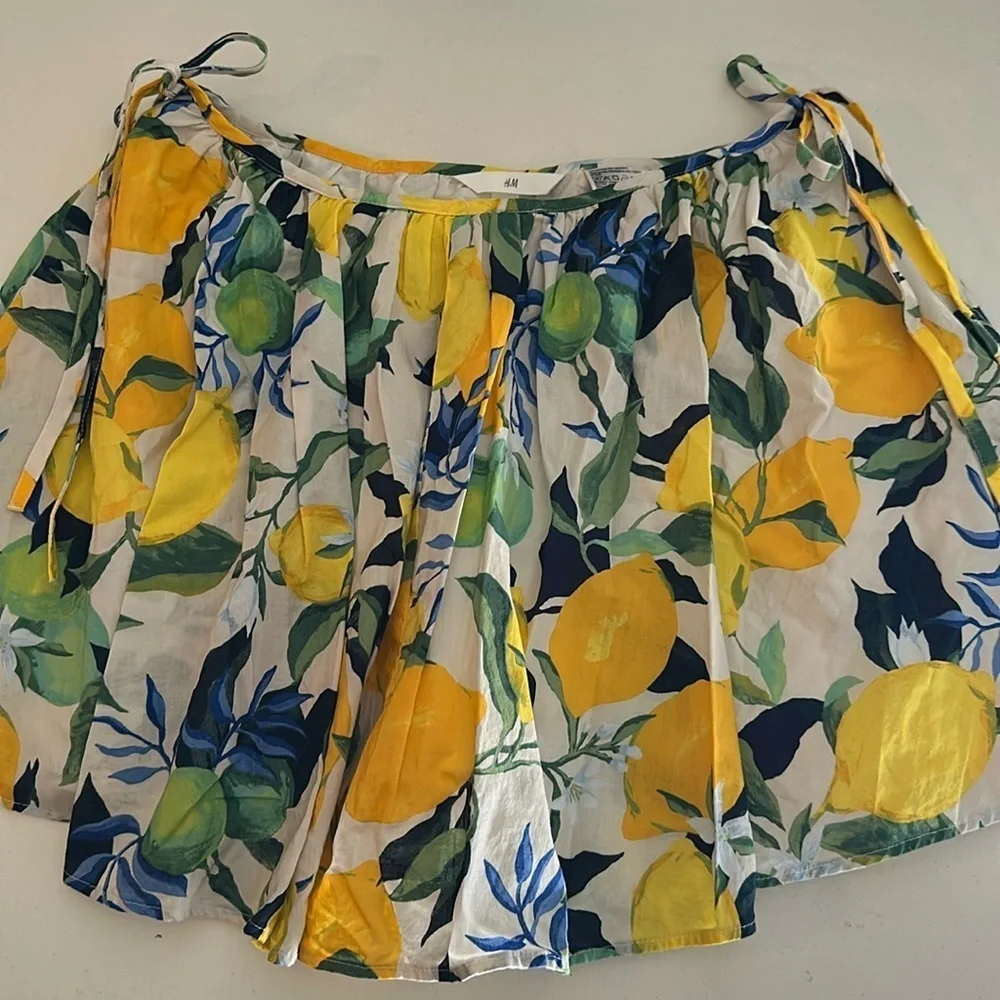 H&M - Picture 2 of 4